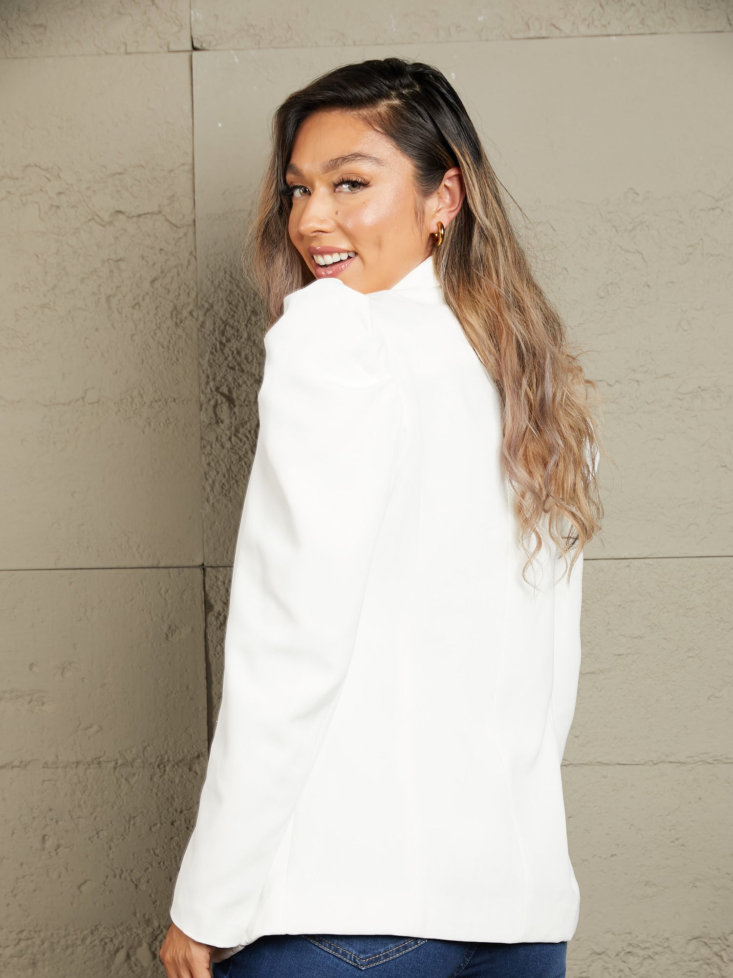 09c8b28706f9483e937b061e4d1575eb-Max